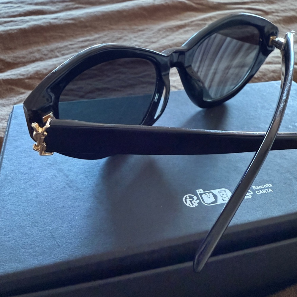 YSL black sunglasses